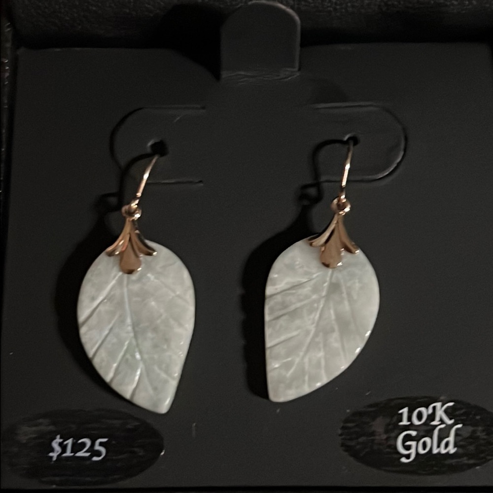 Jade leaf earrings in 10k solid gold